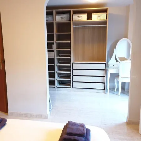 Casa Con Jardin Y Piscina En Zona Tranquila Holiday home