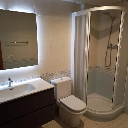 別荘 Casa Con Jardin Y Piscina En Zona Tranquila